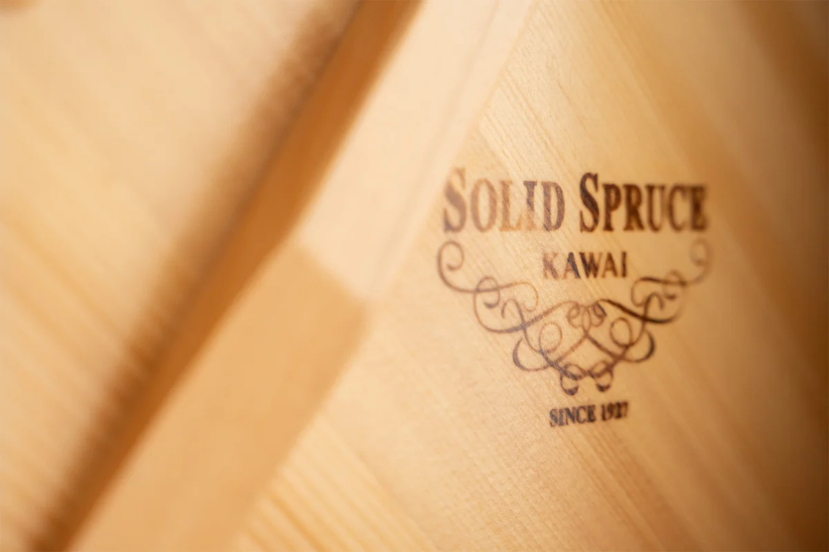 Tapered Soundboard made of Solid Spruce
