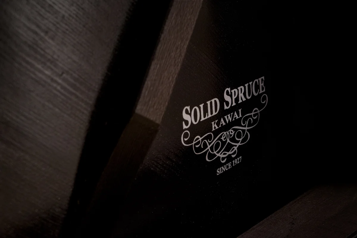 Solid Spruce Soundboard