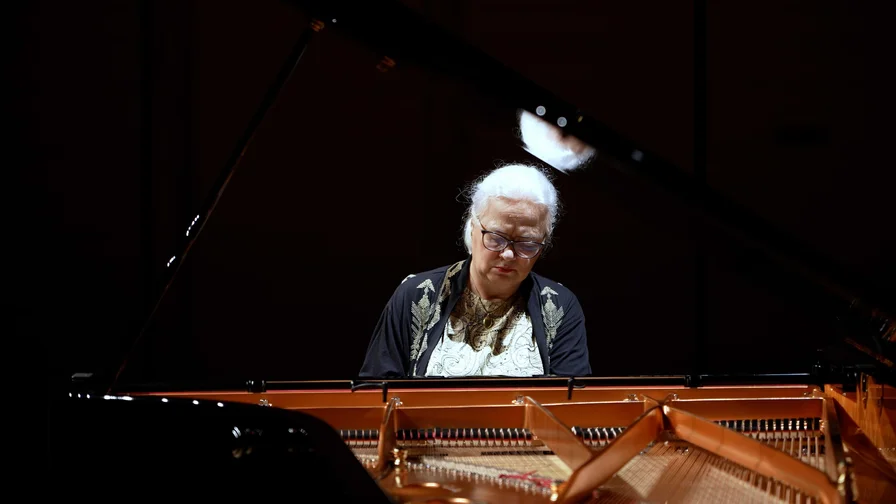 Exploring Bach: An Interview with Ewa Pobłocka - Insights into Her Musical Journey and Approach to Performance 