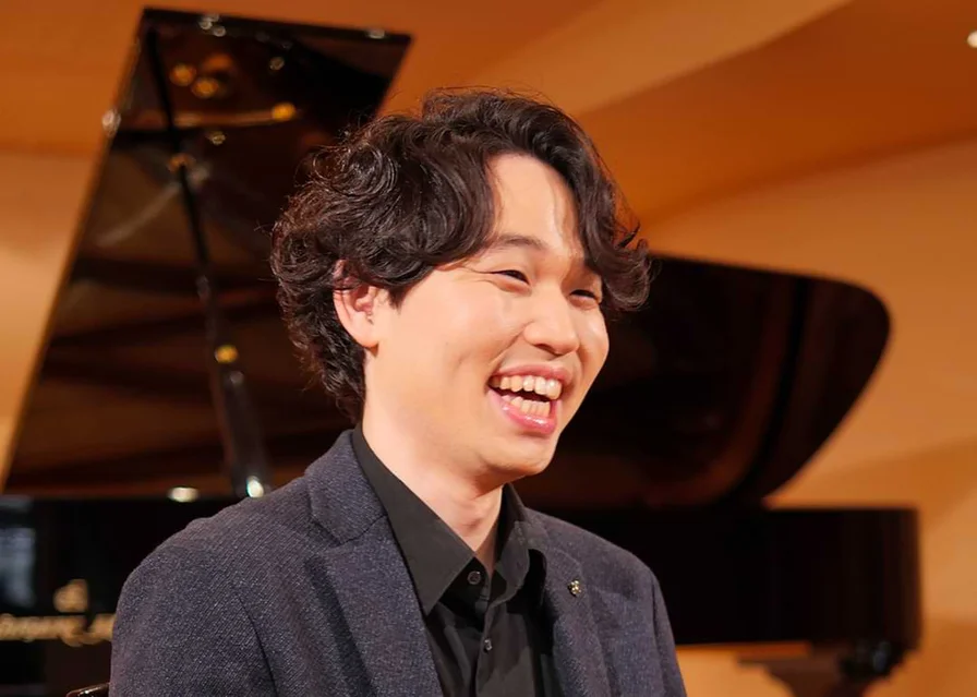 Interview: Ryoma Takagi (Pianist)