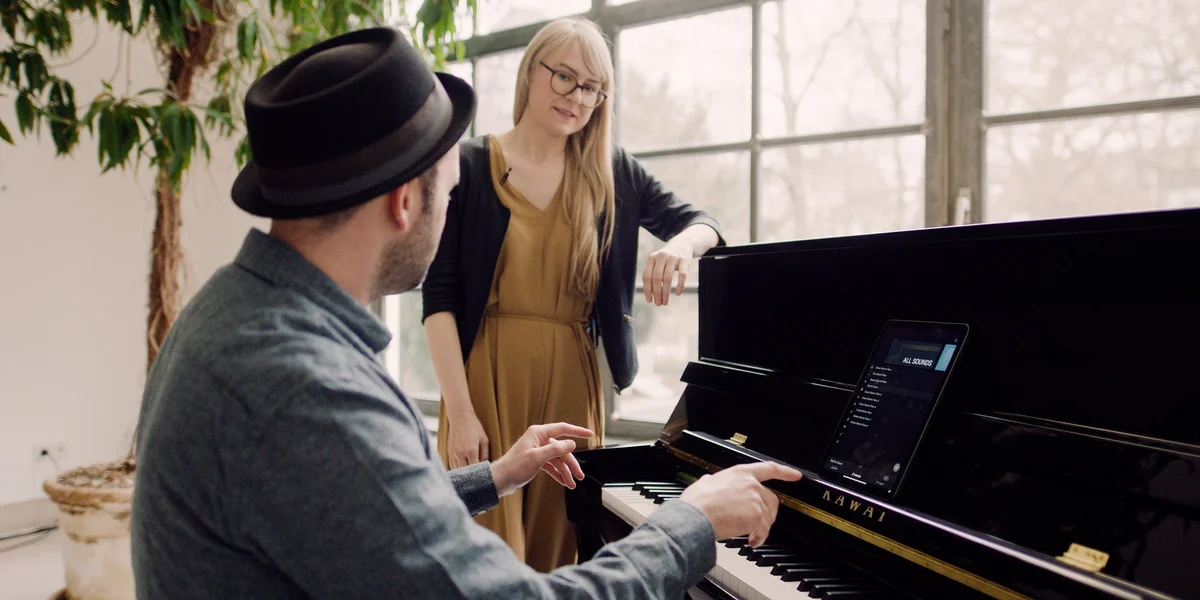 AURES 2 Hybrid Pianos