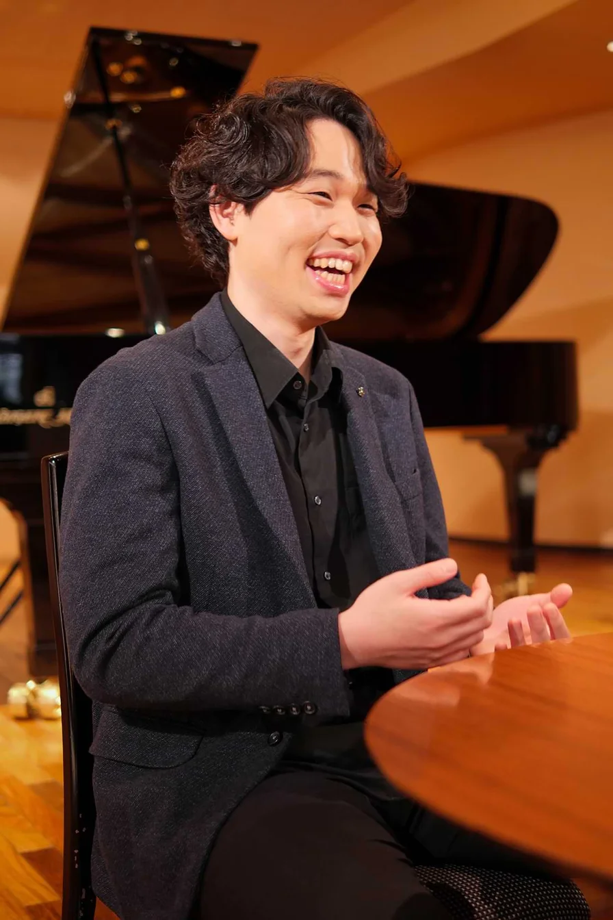 Interview: Ryoma Takagi (Pianist)