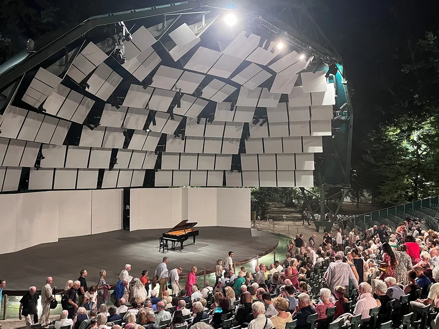 Shigeru Kawai SK-EX full concert grand piano featured at 45th International Piano Festival of La Roque D’Anthéron, in performance by Mikhail Pletnev